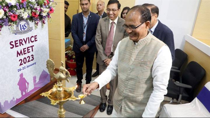 विकास और जन-कल्याण का सशक्त माध्यम है भारतीय प्रशासनिक सेवा - मुख्यमंत्री श्री चौहान